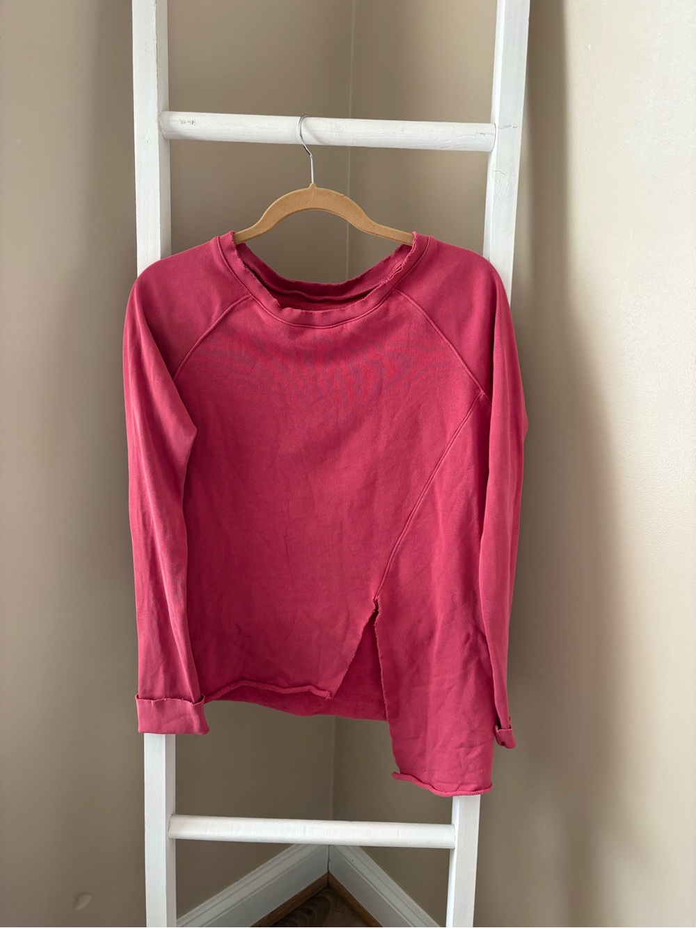 Frank & Eileen Asymmetric Tee Lab Distressed sweatshirt